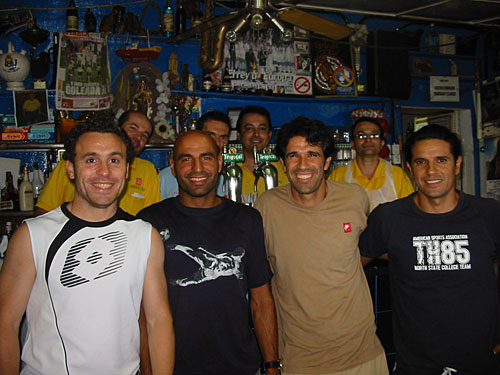 Clientes disfrutando en El Boya