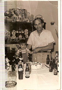 Juanjo junto a su abuelo